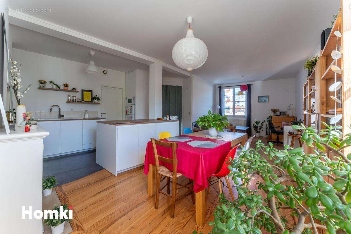 Appartement à BORDEAUX