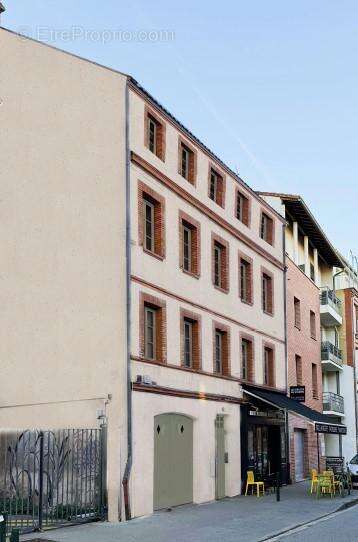   - Appartement à TOULOUSE