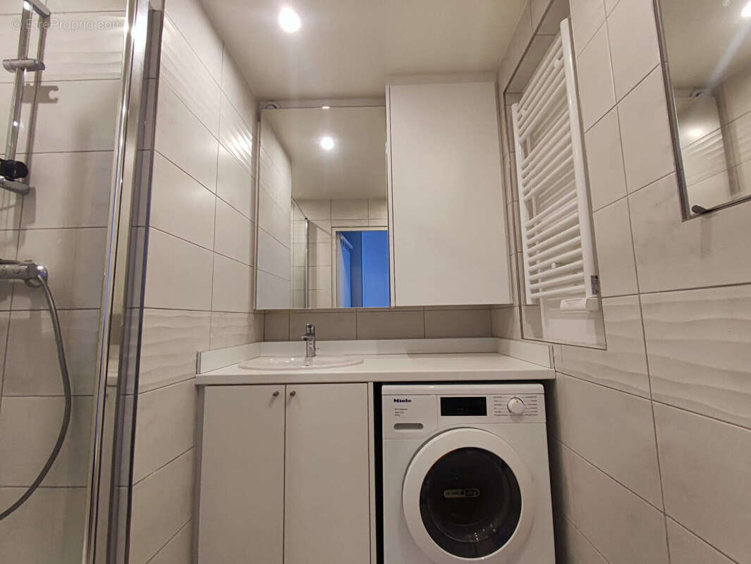 Appartement à PARIS-11E