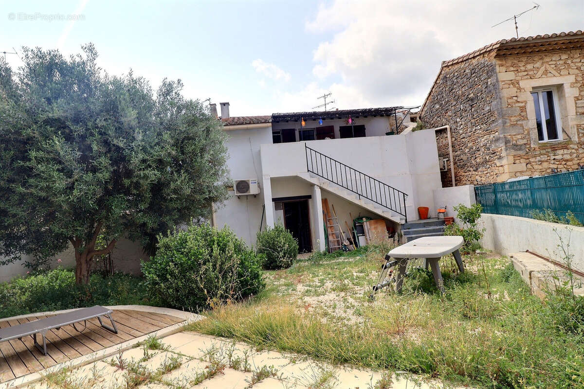 Maison à SAINT-GILLES