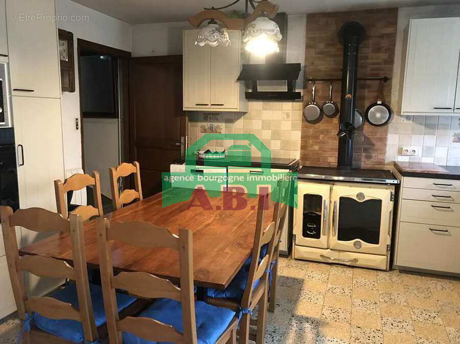58, Charmante maison de campagne habitable de suite jardinet attenant + un pré de 6200m2. - photo 6