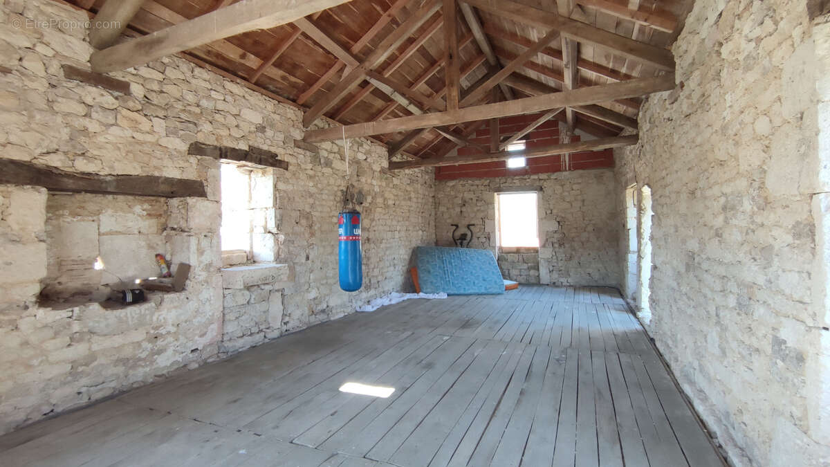 Maison à BAGAT-EN-QUERCY