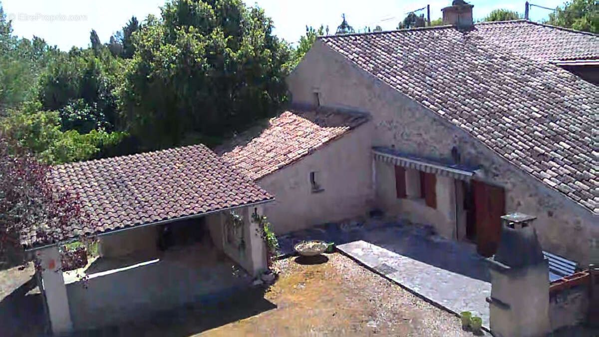 Charmante maison en pierre avec 3 garages dans un beau parc arboré - photo 2