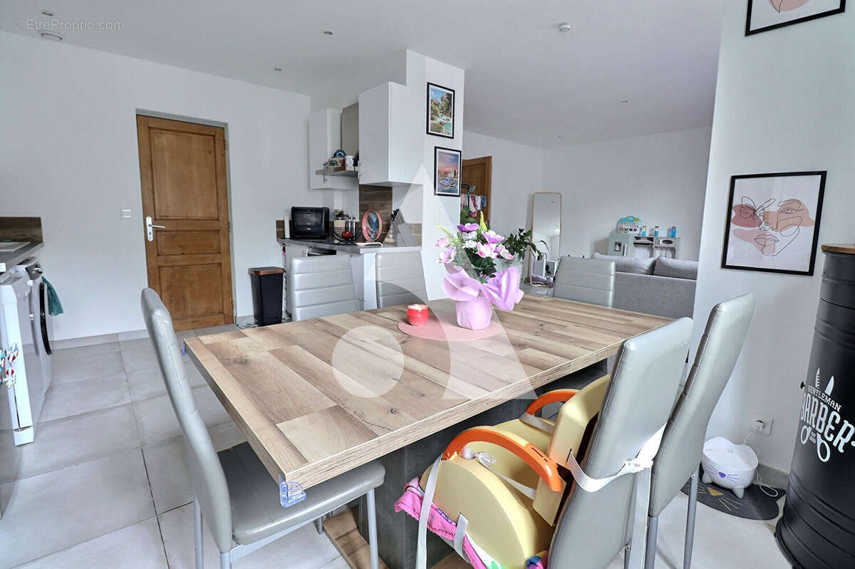 Appartement à MERY-SUR-OISE