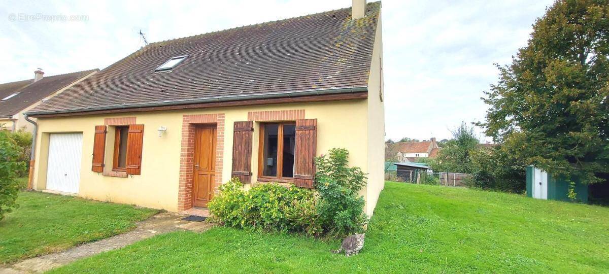 Maison à LA FERTE-VIDAME