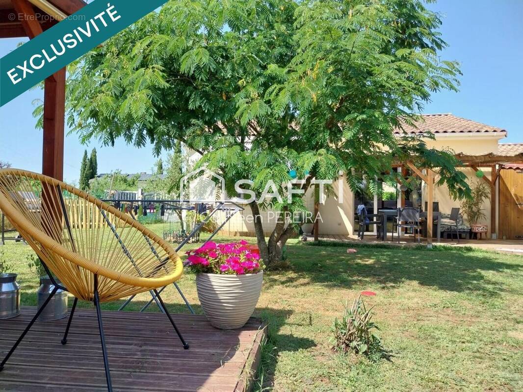 Photo 1 - Maison à SAINT-SULPICE