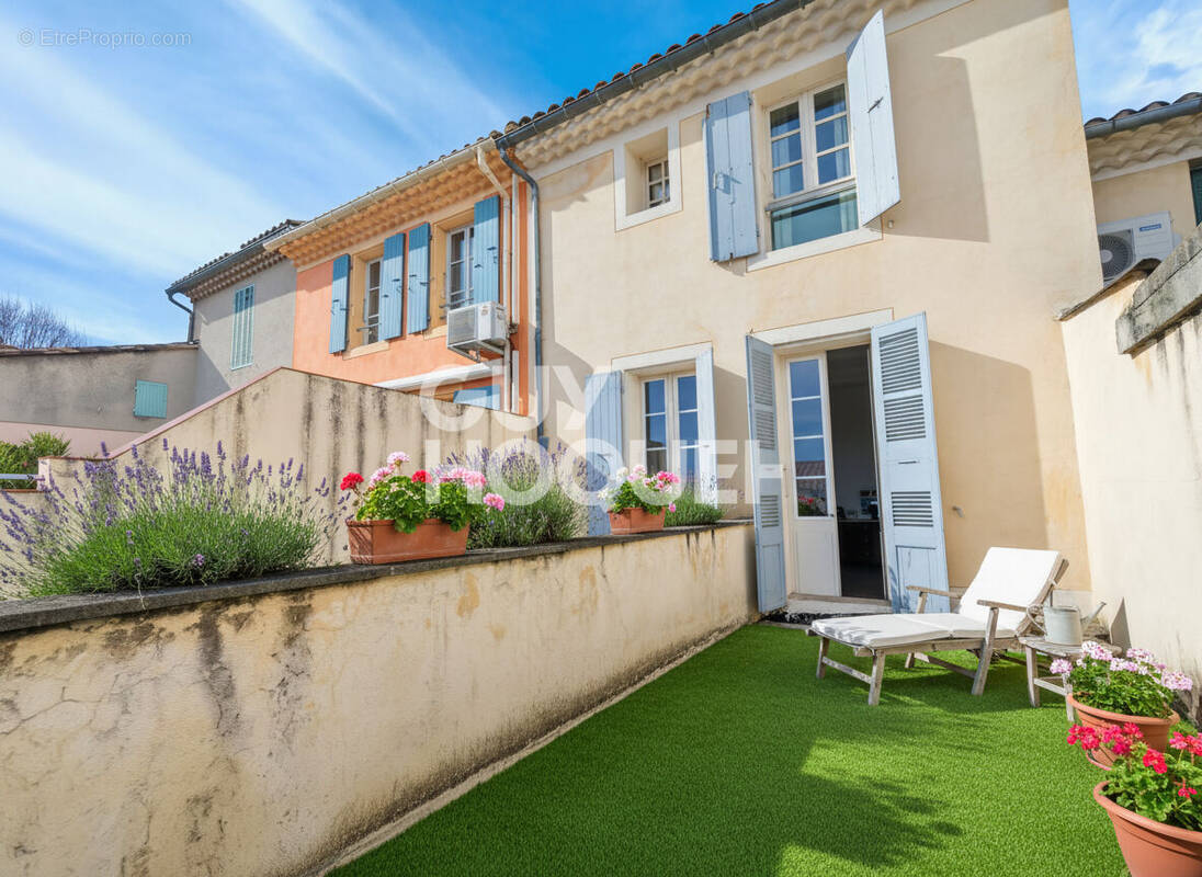 Maison à MALAUCENE