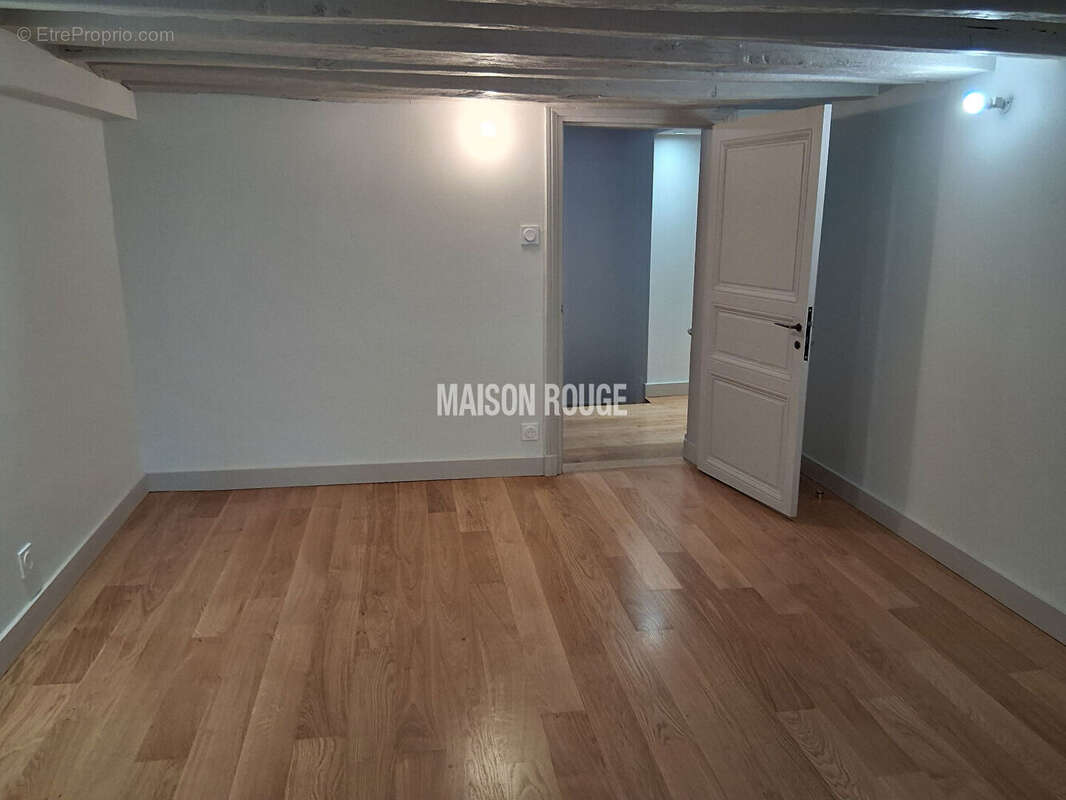 Très bel appartement,186m², 7 pièces, excellent état, à proximité de la cathédrale de Rennes - photo 24