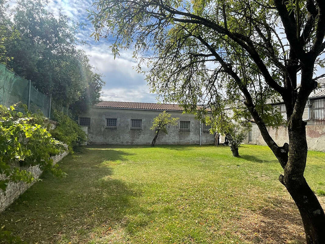 Commerce à LA ROCHELLE