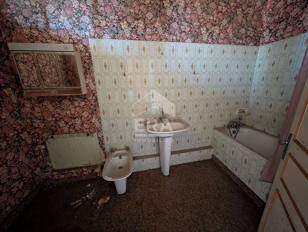 Maison à MONTPON-MENESTEROL