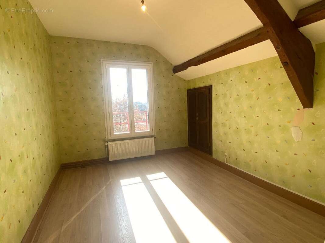 Maison à MONTLUCON