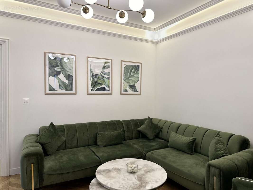 Appartement à PARIS-17E