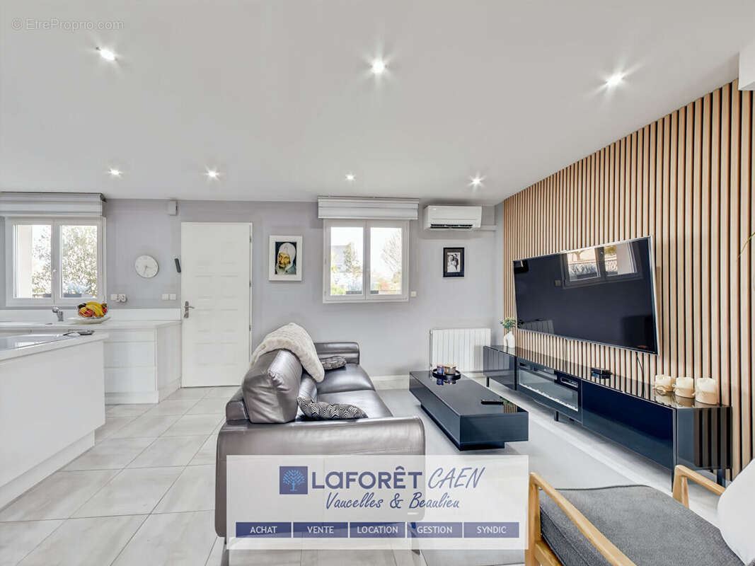 Maison 6 pièces 120 m² - photo 2