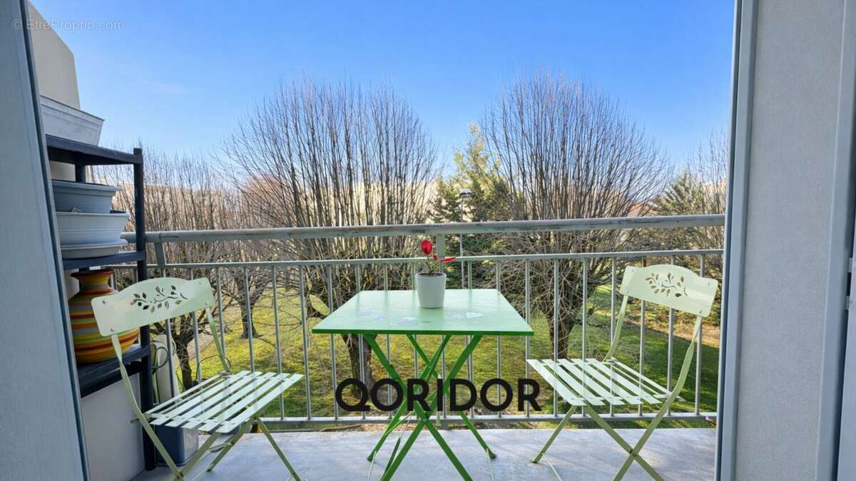 Appartement à BRON