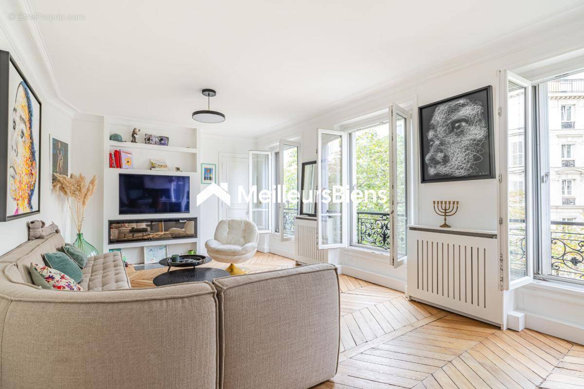 Appartement à PARIS-12E