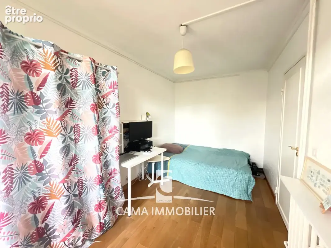 Rare à  Versailles, duplex à 15mn à pied de la gare de Versailles Chantiers et de Porchefontaine. - photo 12