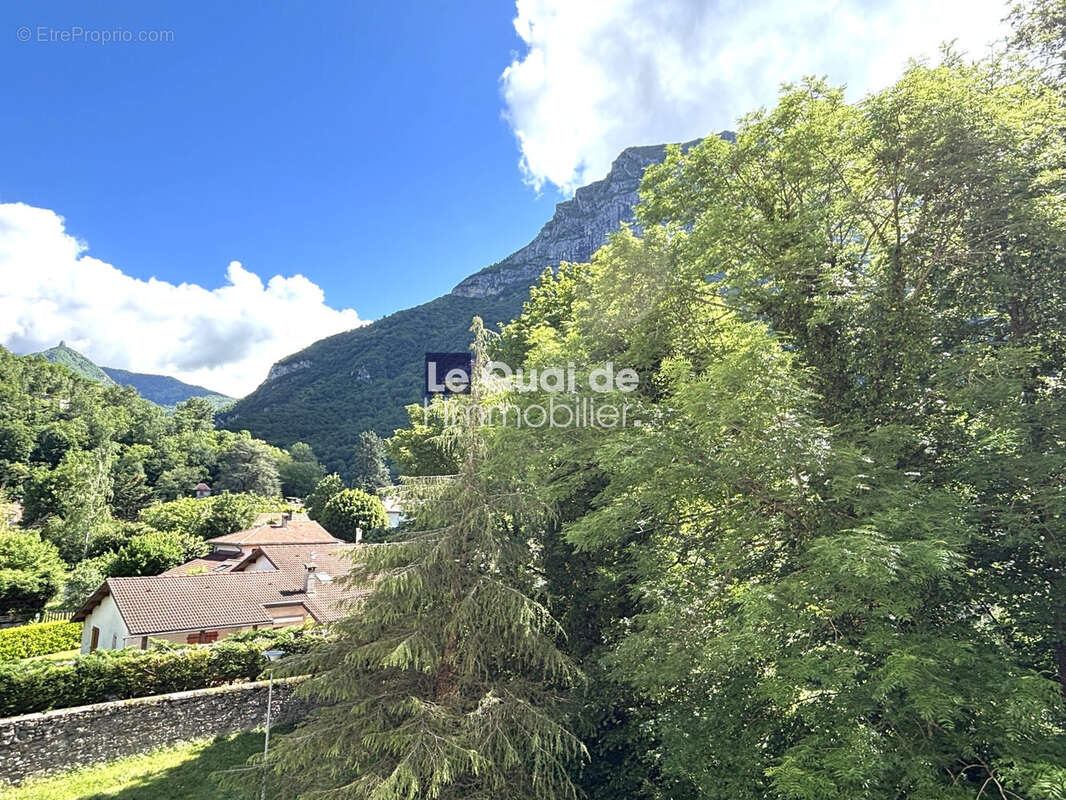 Appartement à SAINT-EGREVE