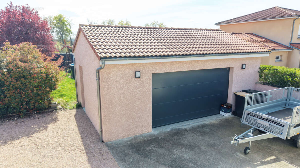 Maison à PUY-GUILLAUME
