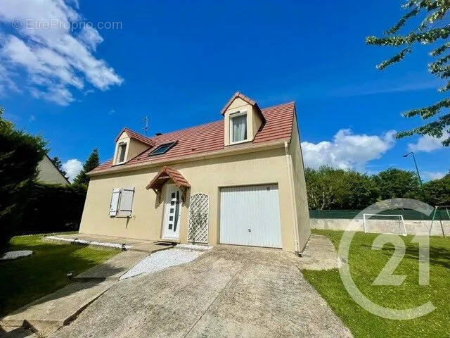 Maison à LE PLESSIS-BELLEVILLE