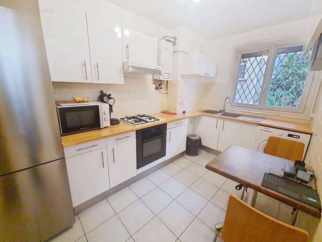 Appartement à VALLAURIS