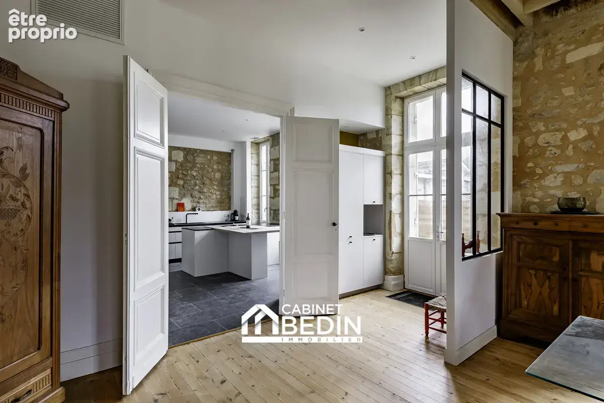 Maison 4 pièces 153 m² à vendre à Fargues-Saint-Hilaire (33370) - photo 2