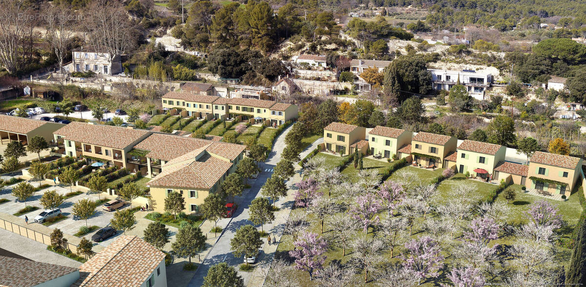 Appartement à CUCURON
