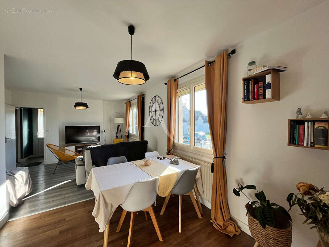 Maison à SAINT-GERVAIS-LA-FORET