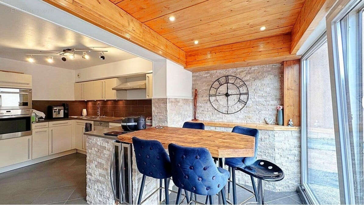Appartement à SAINT-PIERRE-EN-FAUCIGNY