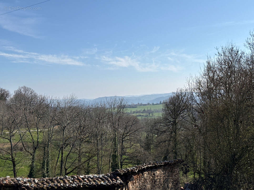 Maison à SAINT-MARTIN-LA-SAUVETE