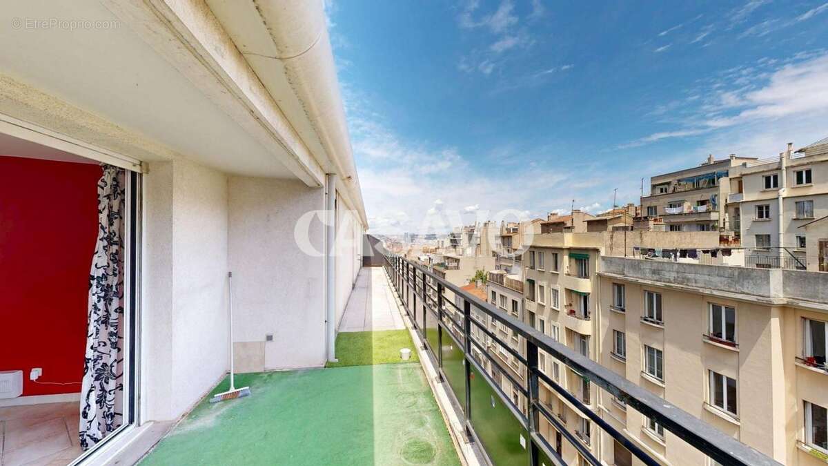 Appartement à MARSEILLE-6E