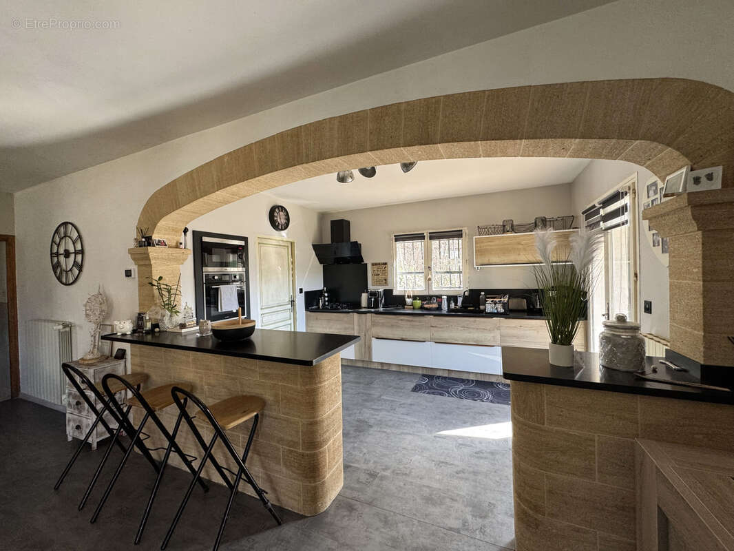 Maison à UZES