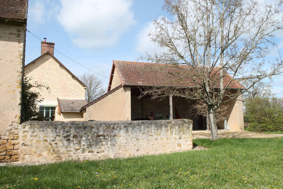Maison à SAINT-JEANVRIN