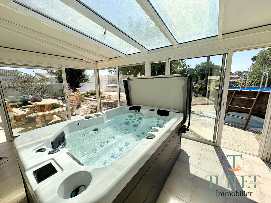 Maison 120 m² à La Tremblade  - photo 3