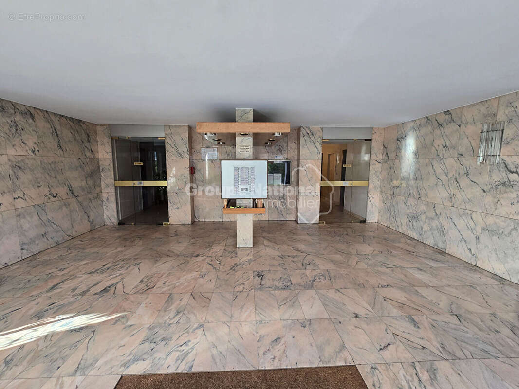 Appartement à VERSAILLES