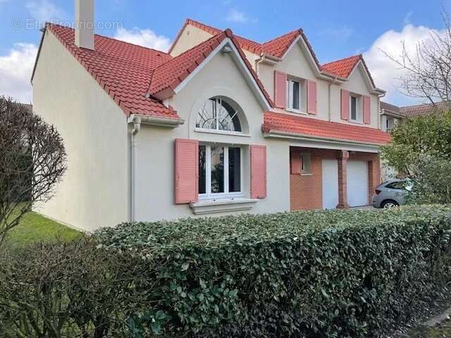Maison à MONTIGNY-LE-BRETONNEUX