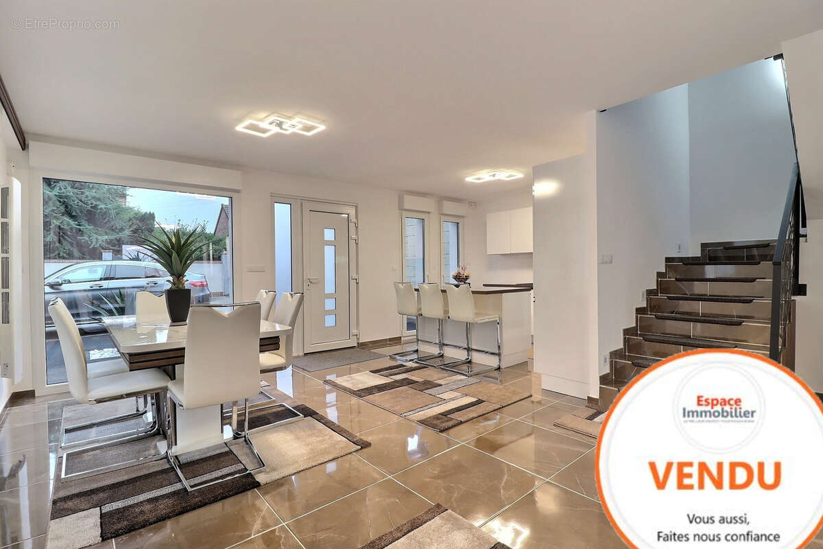 Maison à NEUVILLE-SUR-ESCAUT