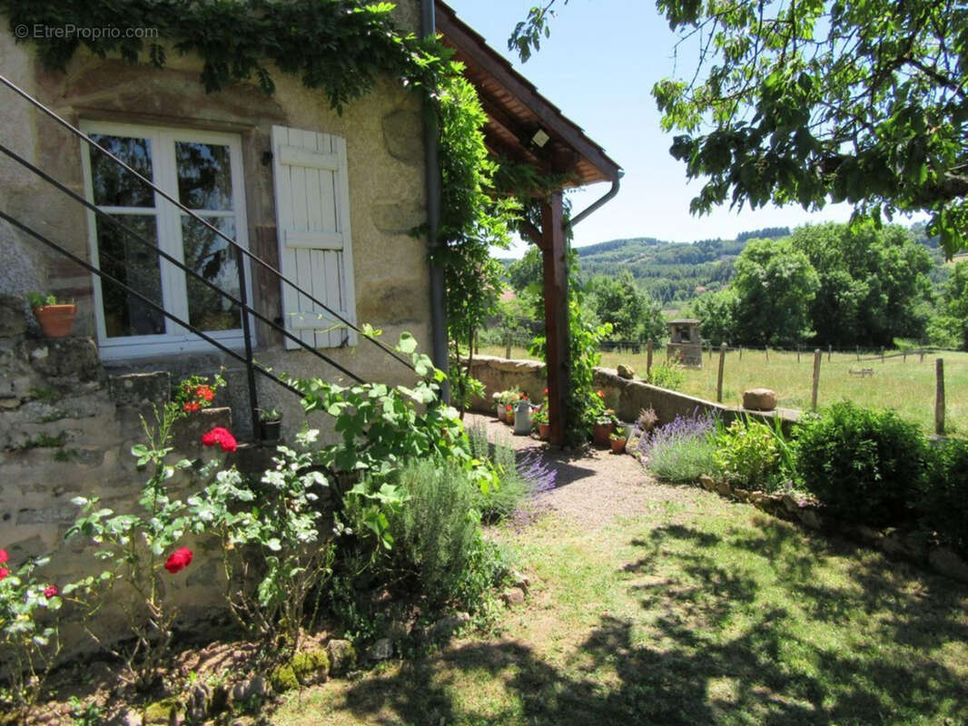 Maison à CHAROLLES