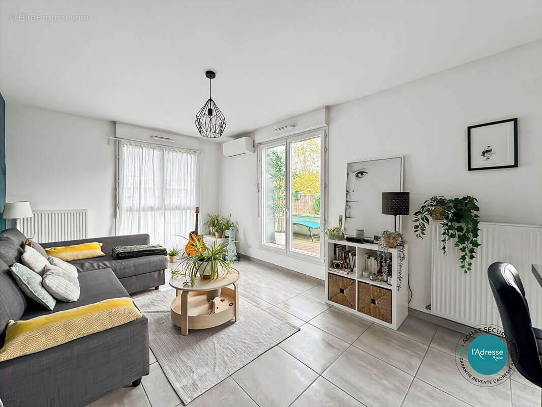 Appartement à MENNECY