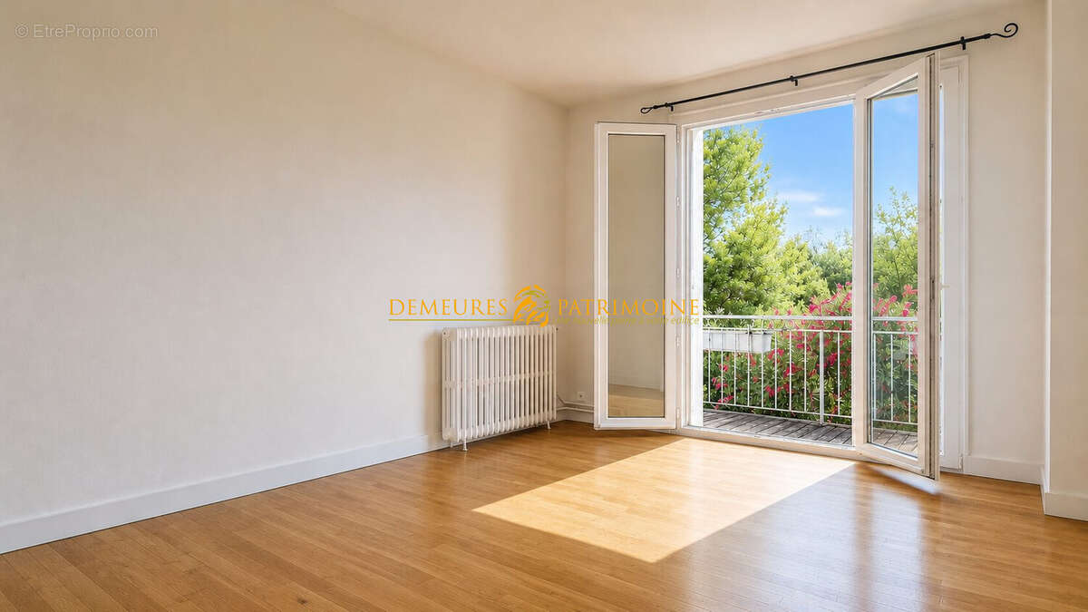 Maison 213 m² à Angouleme  - photo 9