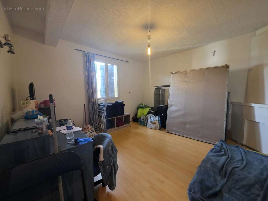 Maison à MONTELIMAR