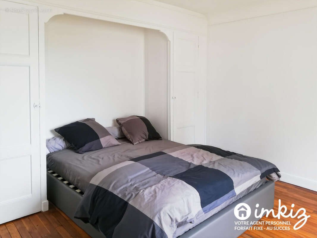 Appartement à COURBEVOIE