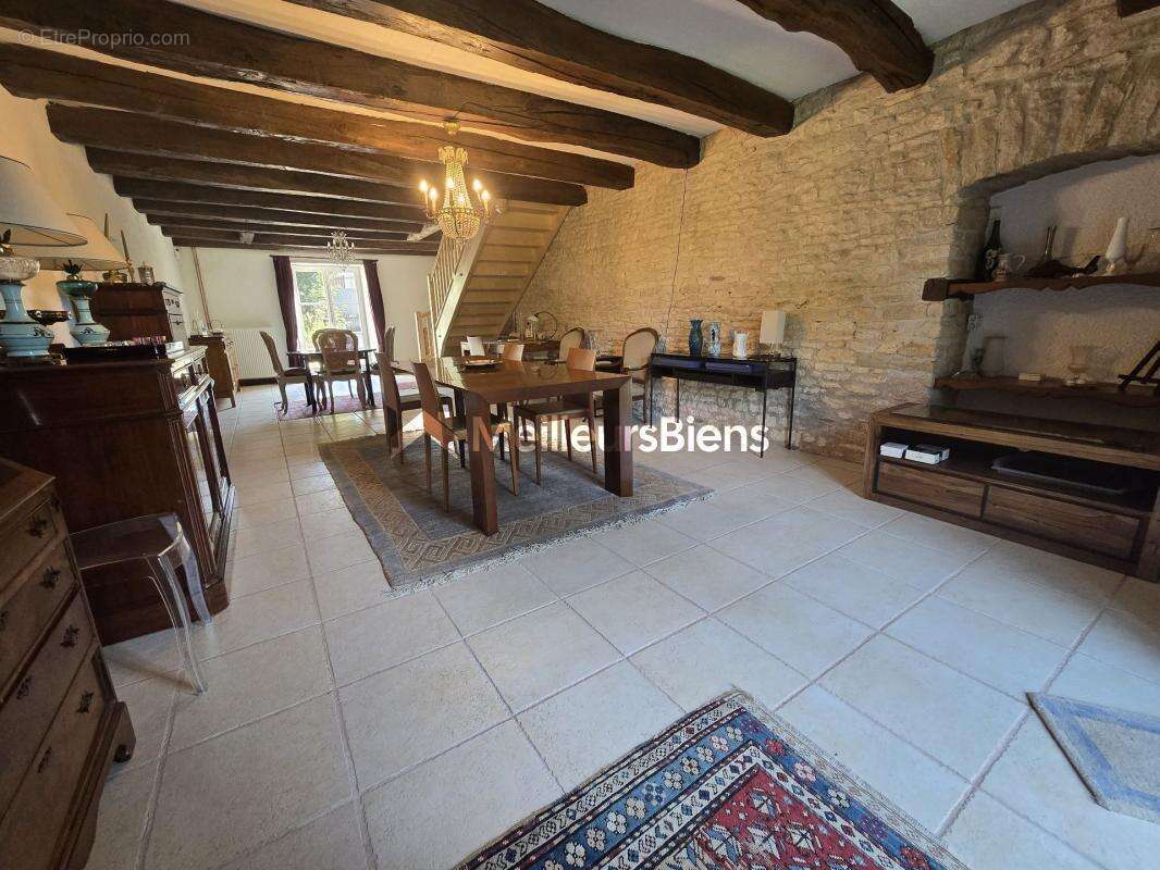 Maison à AUTREY-LES-GRAY