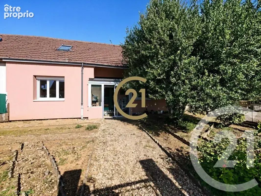 Maison 67 m² à Saint-Priest  - photo 2