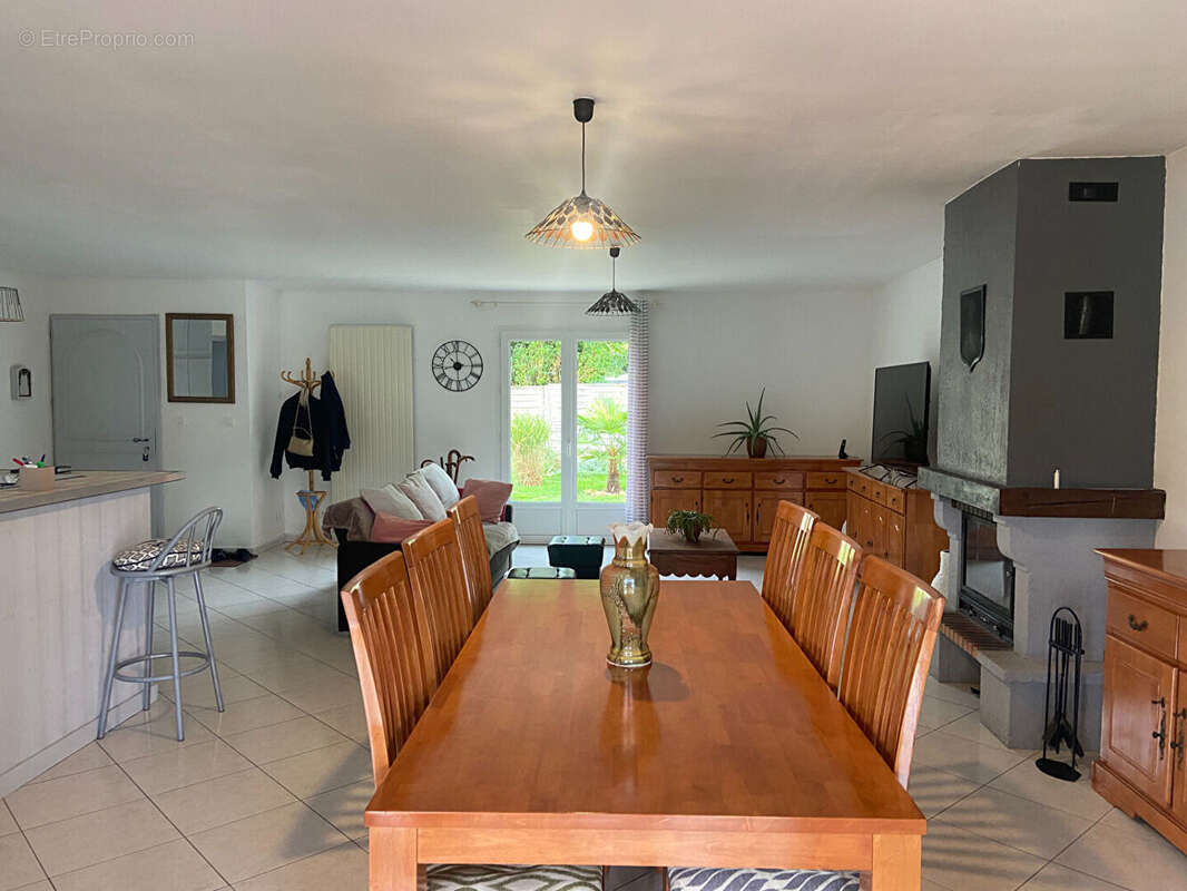 Maison à PARIGNY-LES-VAUX