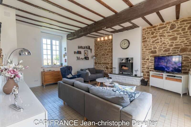 Maison à SAINT-FRAIMBAULT