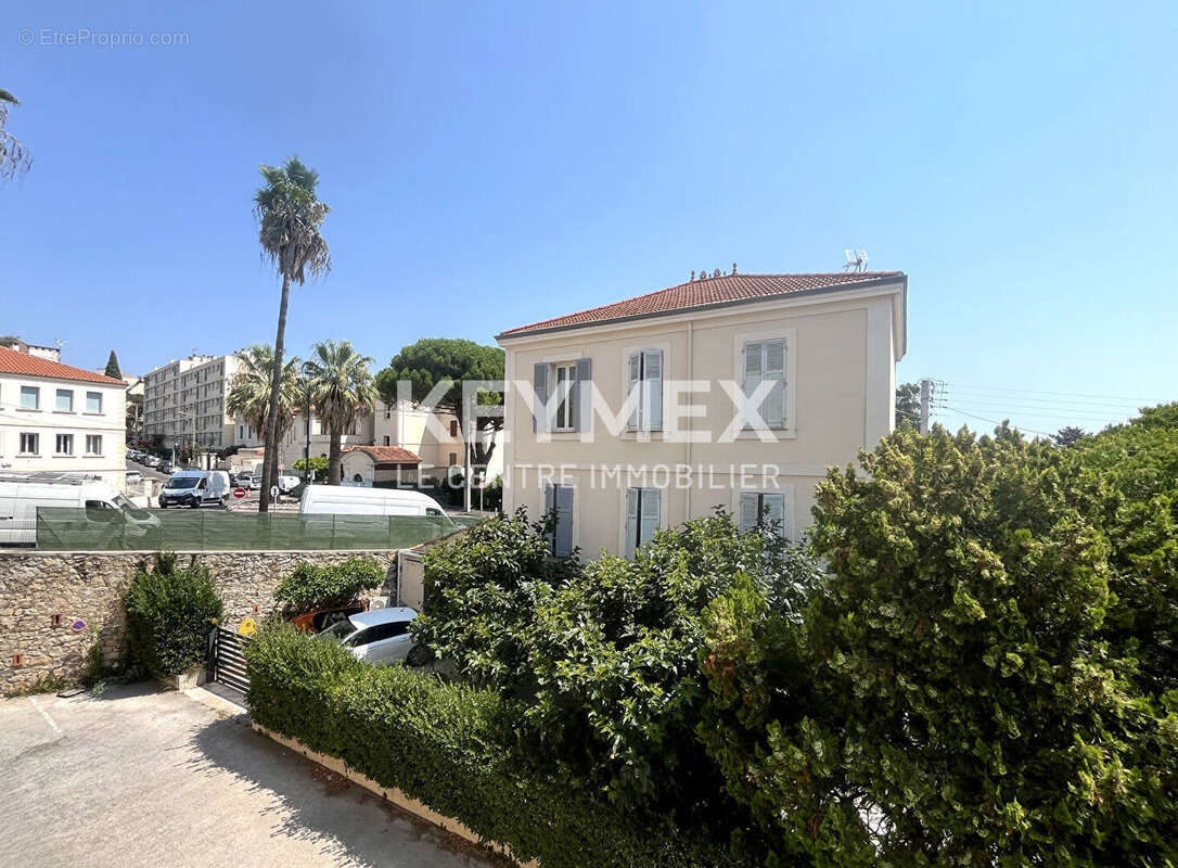 Appartement à HYERES