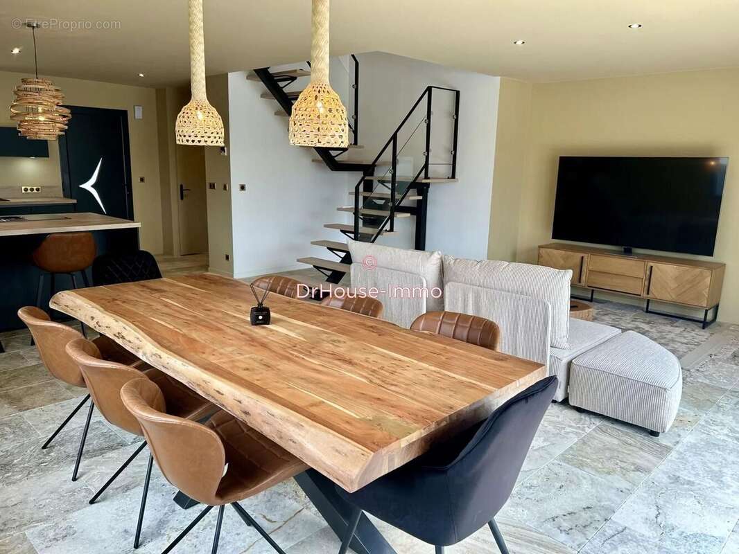 Maison à BIEVILLE-BEUVILLE