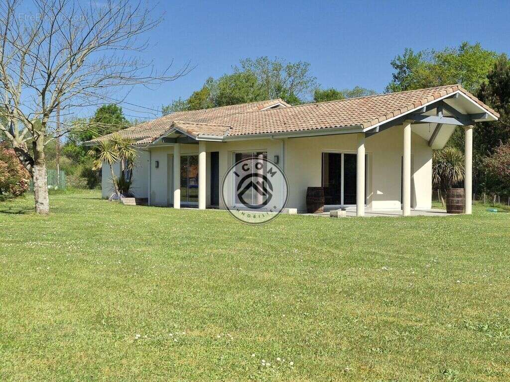 Maison à LUCBARDEZ-ET-BARGUES