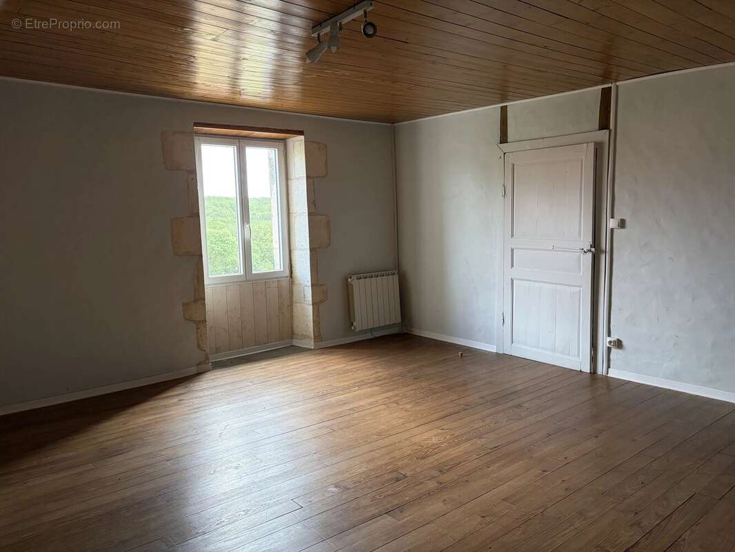 Jolie maison de village à Le Bourdeix - photo 9