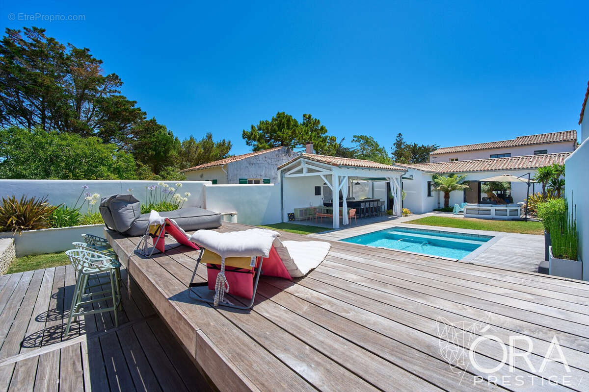 Maison 206 m² à Rivedoux-Plage  - photo 8